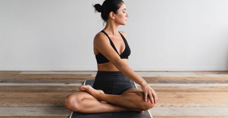 Schluss Mit Verspannungen 3 Einfache Effektive Yoga Ubungen Furs Buro Fempreneur